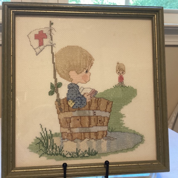 Vintage Cross stitch picture boy wooden barrel flag friendship green frame gold - Picture 5 of 8